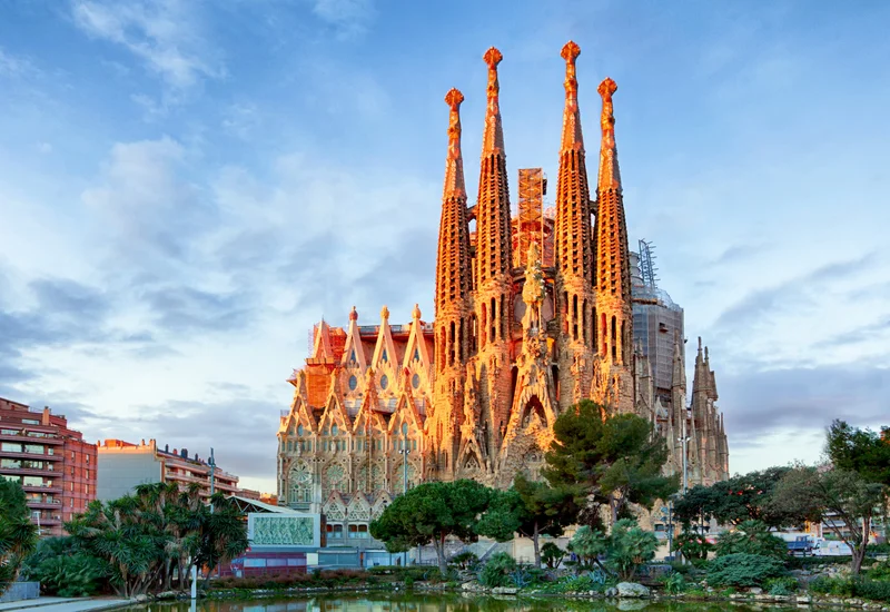 Antoni Gaudi O Genio Da Arquitetura Modernista