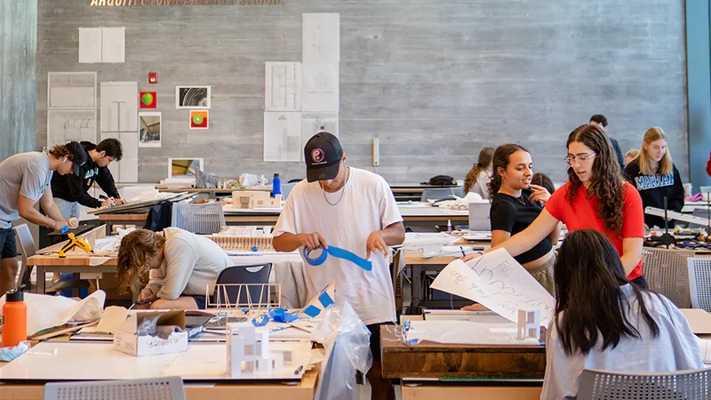 Imagem sobre Arquiteto o Que Estudar Para Se Destacar na Profissão?