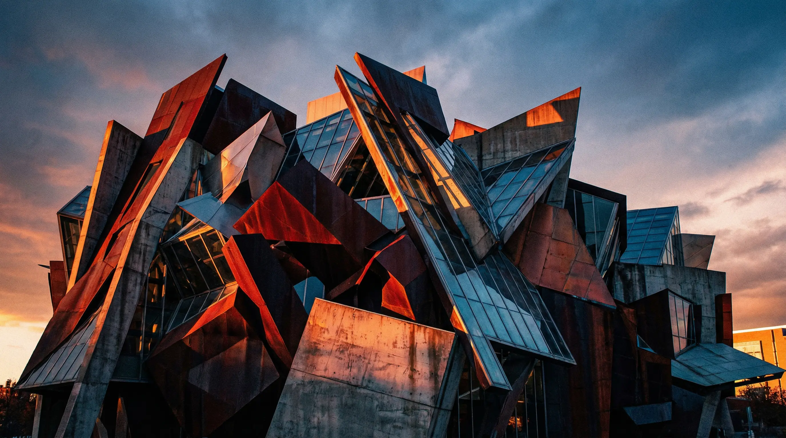 Arquitetura Desconstrutivista: A Beleza do Caos Organizado