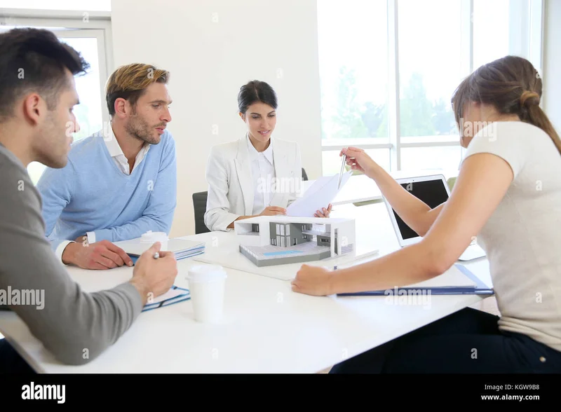 Equipe colaborando em ambiente de trabalho