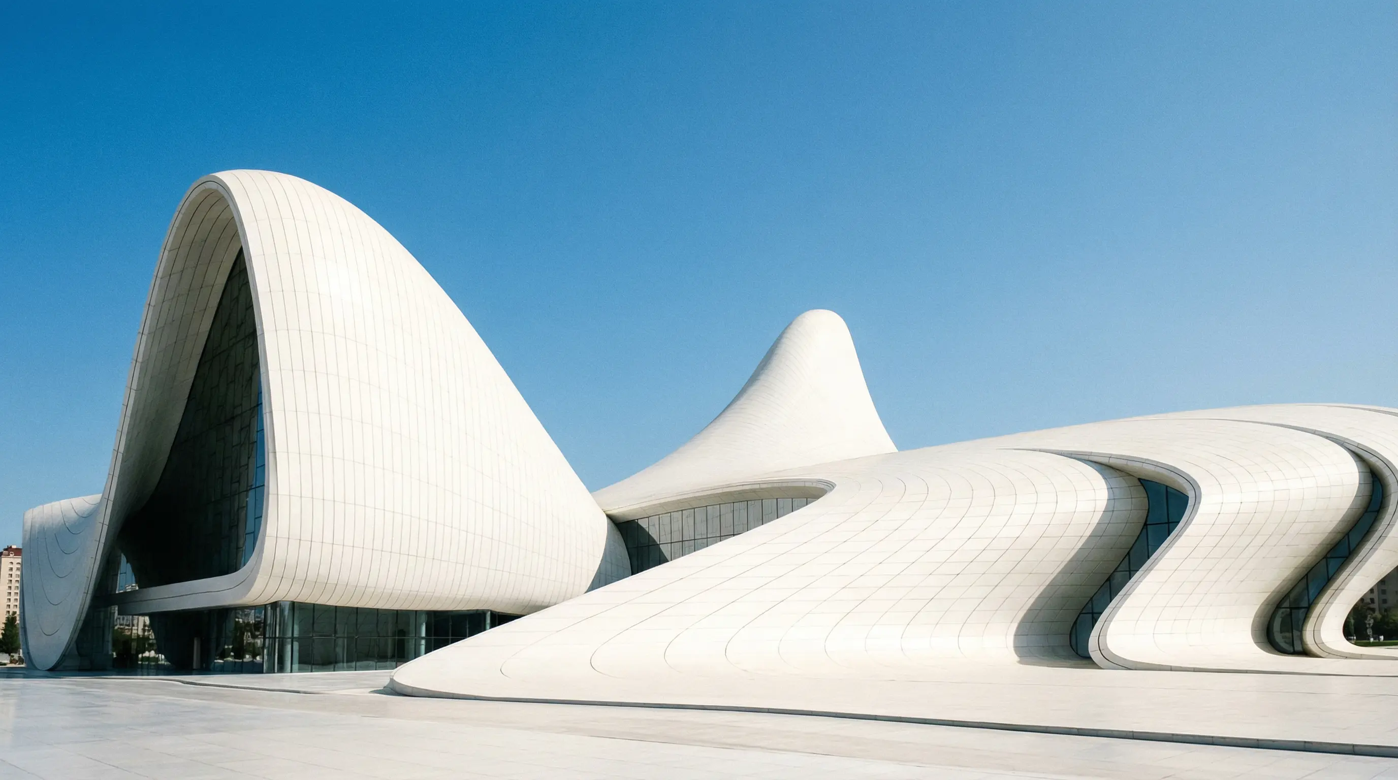 Centro Heydar Aliyev: O Guia Completo da Obra-Prima de Zaha Hadid