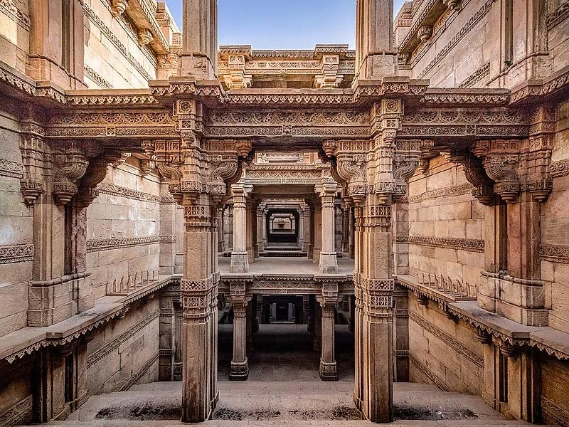 Detalhe ornamental de um templo indiano