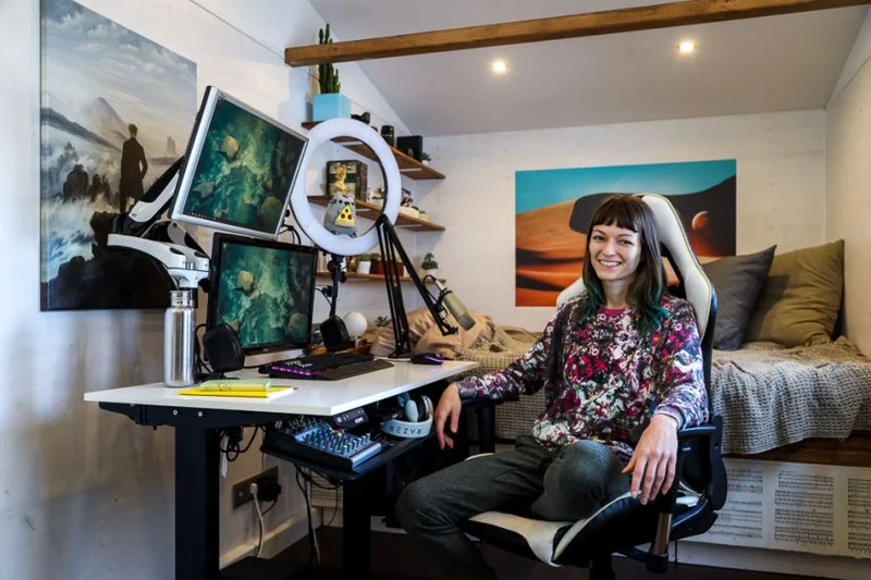 Jogador criando uma planta baixa digital em jogo de arquitetura