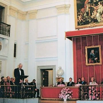 Jorn Utzon recebendo o Prêmio Pritzker