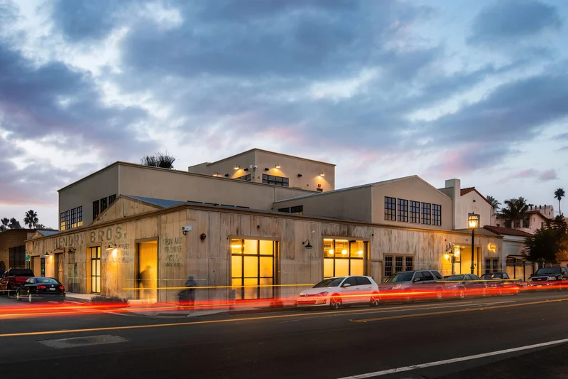 Ilustração sobre retrofit descubra a arte de revitalizar e preservar a arquitetura